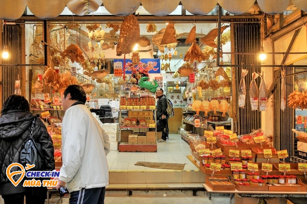 Ghé thăm làng chài cổ 300 tuổi ở Hong Kong: Thắp sáng 2500 chiếc đèn lồng dịp Trung thu - Ảnh 12.