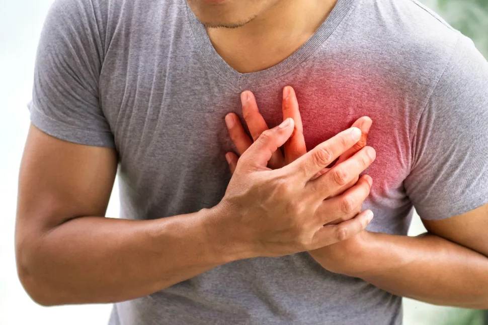5 dấu hiệu cảnh báo bạn sắp bị một cơn đau tim &quot;tấn công&quot; - Ảnh 1.