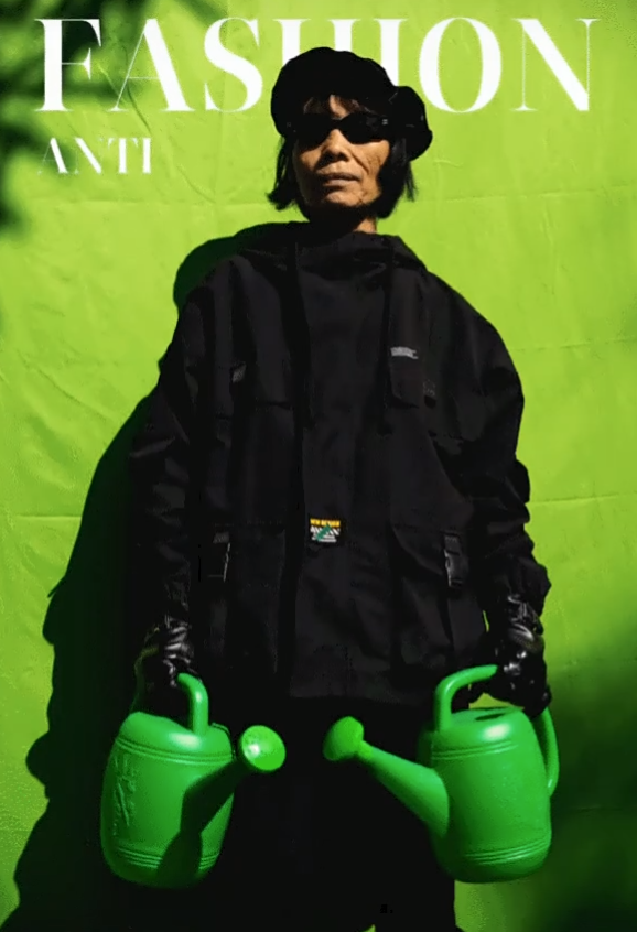 Chàng trai Gen Z chán phố thị về quê chụp ảnh 'Bà nội thời thượng' gây bão mạng xã hội, vứt bỏ sự nổi tiếng để sống đúng nghĩa - Ảnh 8. Chàng trai Gen Z chán phố thị về quê chụp ảnh 'Bà nội thời thượng' gây bão mạng xã hội, vứt bỏ sự nổi tiếng để sống đúng nghĩa - Ảnh 8.