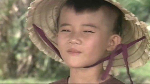 Sao nhí đáng yêu của 'Cổ Tích Việt Nam' sau 30 năm: Ngoại hình điển trai, quyết theo nghề dù khó nhọc - Ảnh 1.
