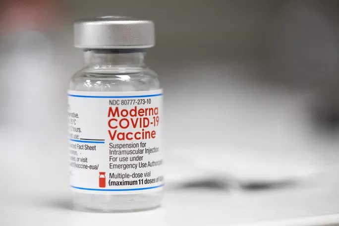 Moderna kiện Pfizer và BioNTech vì đánh cắp công nghệ vắc-xin Covid-19 - Ảnh 1.