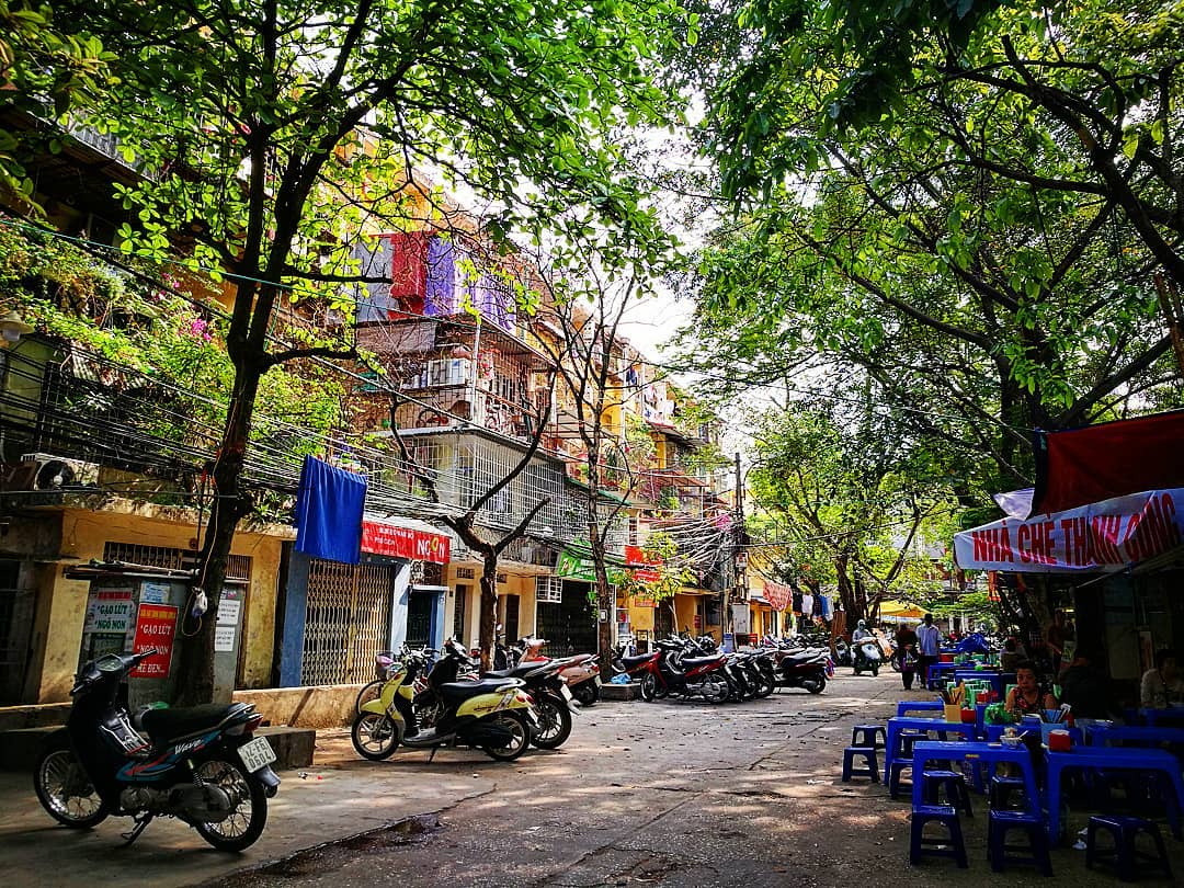 Hà Nội có 3 khu tập thể 'già nua' nhưng lại chứa những món ngon đỉnh, không tìm thấy ở nơi nào khác - Ảnh 1.