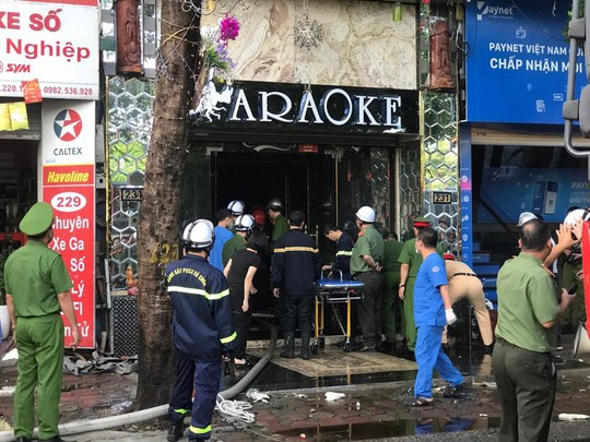 Chết 16 người do cháy quán karaoke: Công tác quản lý PCCC ở quận Cầu Giấy có vấn đề - Ảnh 1.