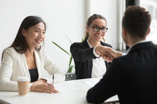 4 lỗi sai tồn tại trong bản CV năm 1974 của Bill Gates: Nếu mắc phải, rất có thể bạn sẽ bỏ lỡ công việc mơ ước của bản thân! - Ảnh 2. 4 lỗi sai tồn tại trong bản CV năm 1974 của Bill Gates: Nếu mắc phải, rất có thể bạn sẽ bỏ lỡ công việc mơ ước của bản thân! - Ảnh 2.