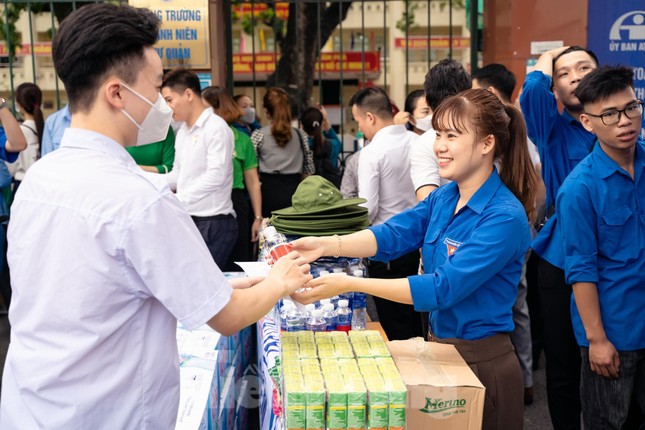 Quảng Ninh dành 458 tỷ đồng hỗ trợ học phí cho học sinh - Ảnh 1.