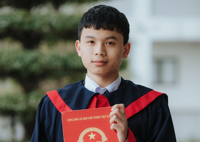 Hà Nội có 1 ngôi trường làng: Chất lượng giáo dục được đánh giá tốt, năm nay tỷ lệ tốt nghiệp THPT đạt 100%, có thủ khoa toàn quốc - Ảnh 1.