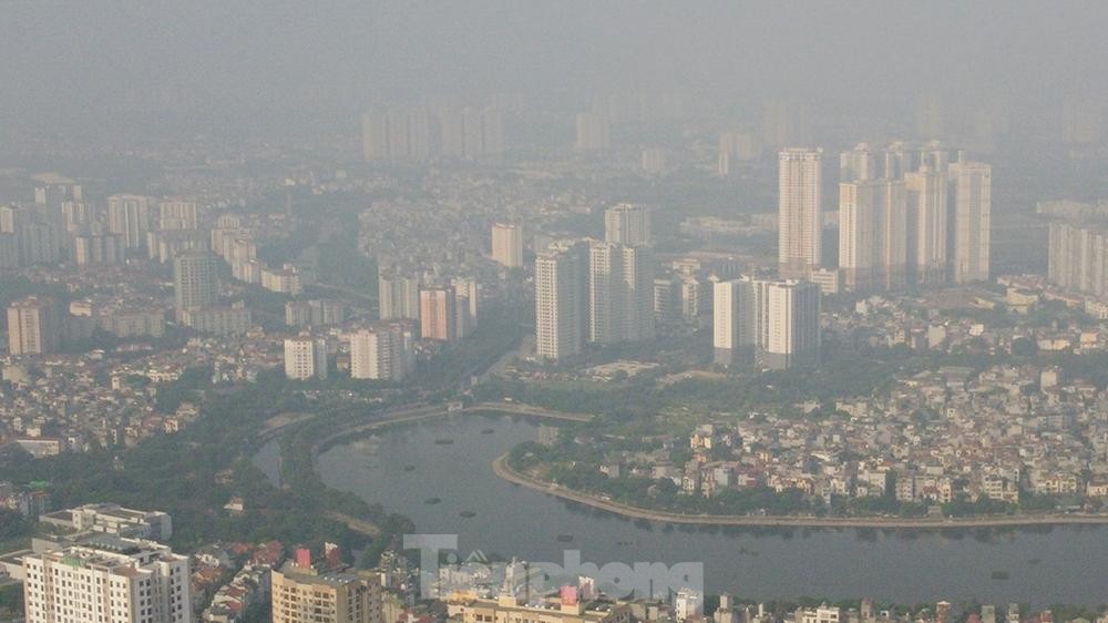 Không khí nhiều nơi ở Hà Nội ô nhiễm nặng - Ảnh 4.
