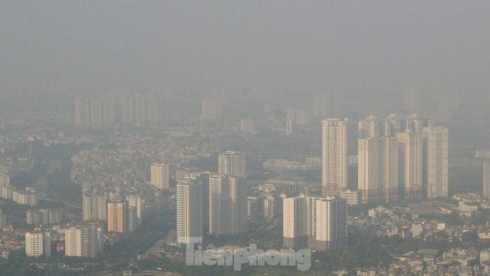 Không khí nhiều nơi ở Hà Nội ô nhiễm nặng - Ảnh 6.