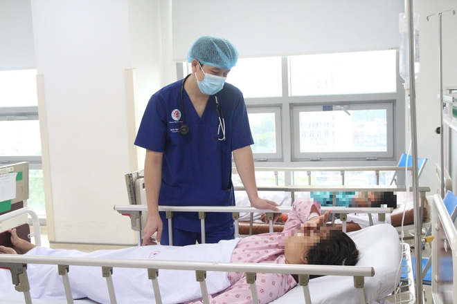 'Chưa bao giờ nghĩ đột quỵ rơi vào mình': Tâm sự đầy hối hận của thanh niên 33 tuổi và cảnh báo của bác sĩ - Ảnh 1.