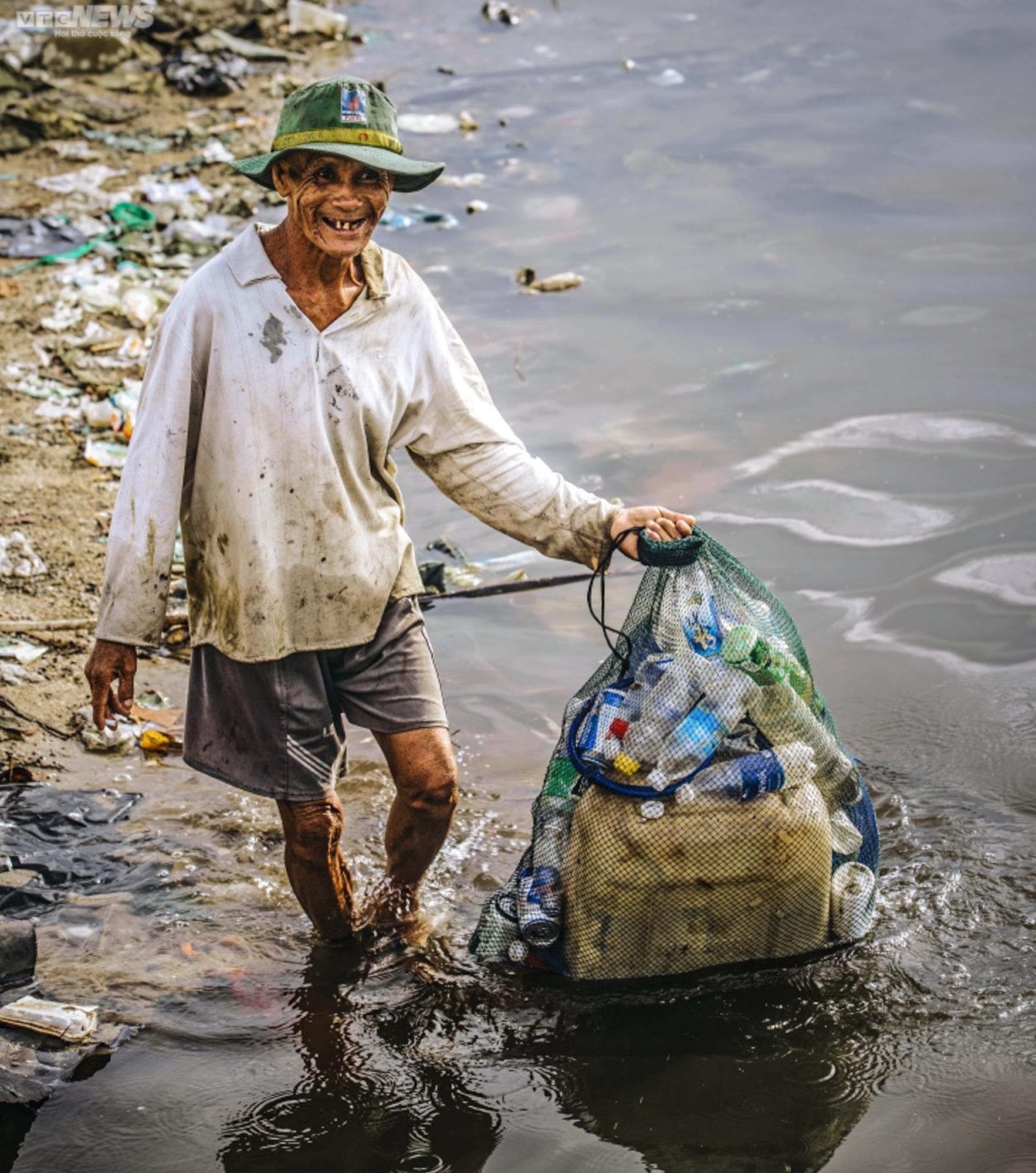 Ám ảnh rác thải bủa vây nhiều vùng biển ở Việt Nam - Ảnh 2.