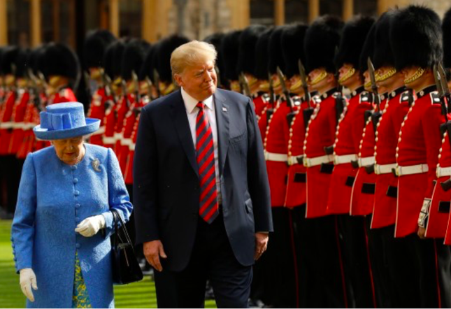 Không được mời đến Anh, ông Trump sẽ dự lễ tưởng niệm Nữ hoàng Elizabeth tại Mỹ - Ảnh 1.