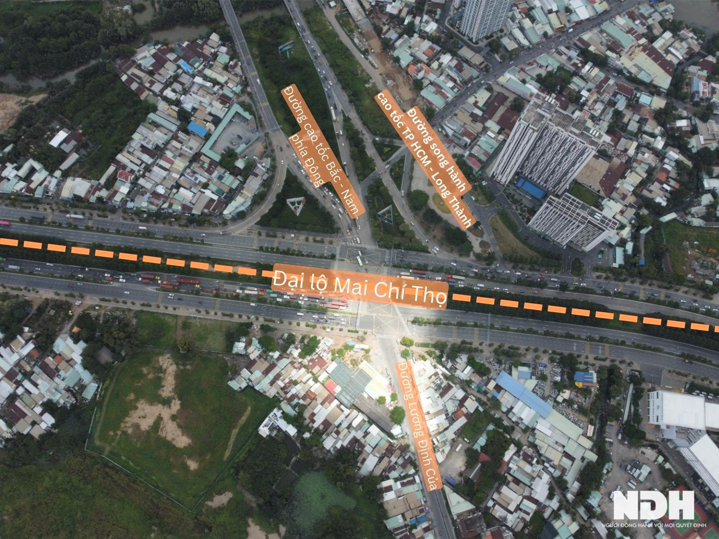 Diện mạo đường song hành cao tốc TP HCM - Long Thành sau hơn 5 năm thi công - Ảnh 1.