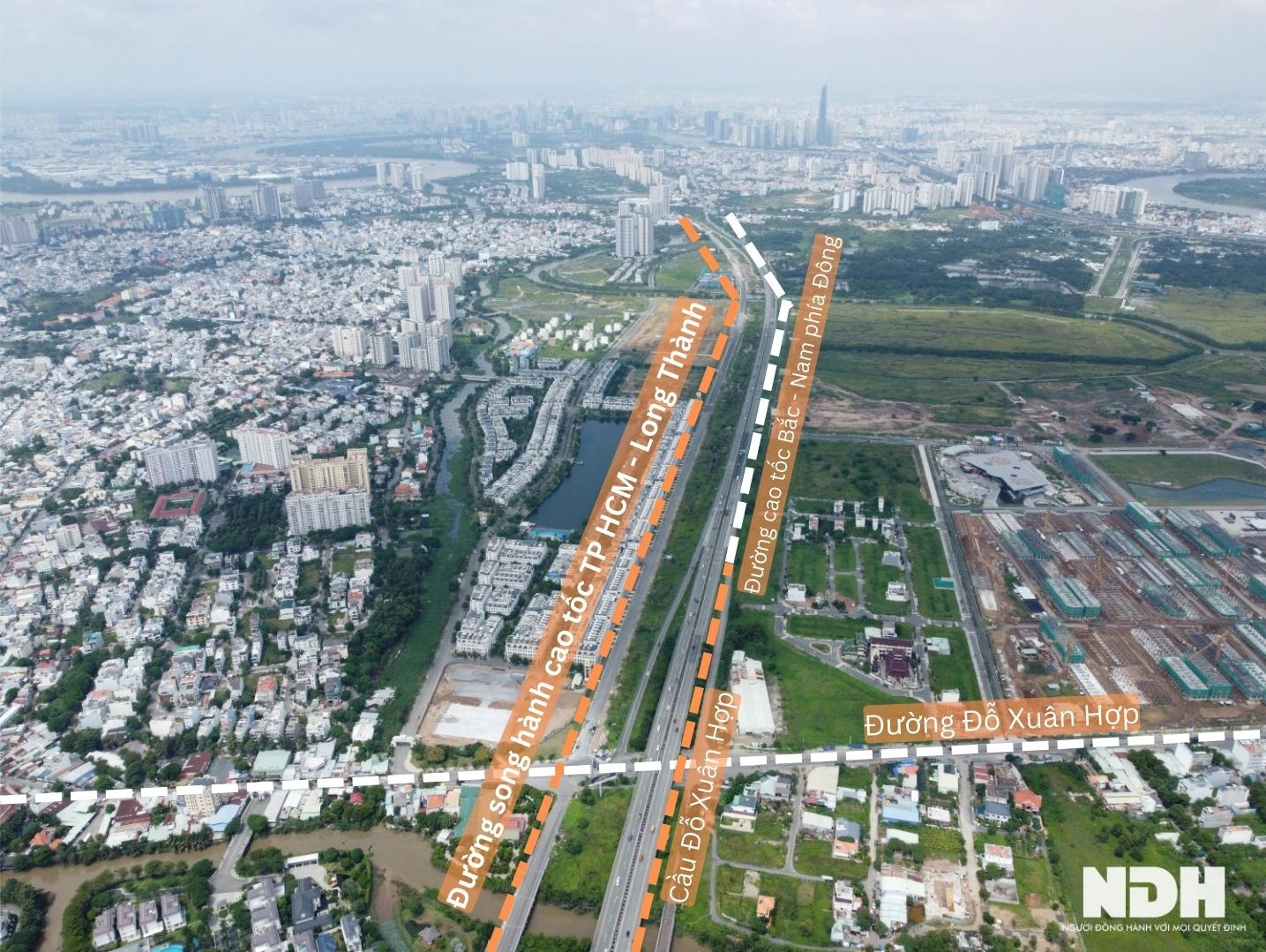 Diện mạo đường song hành cao tốc TP HCM - Long Thành sau hơn 5 năm thi công - Ảnh 2.