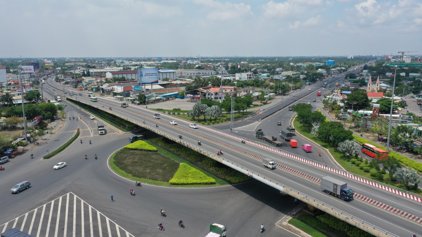 Ráo riết đầu tư loạt hạ tầng tỷ USD qua địa phận Bình Chánh - Ảnh 2. Ráo riết đầu tư loạt hạ tầng tỷ USD qua địa phận Bình Chánh - Ảnh 2.