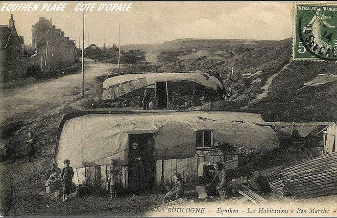 Khám phá làng chài ven biển nước Pháp, nơi những ngôi nhà mang hình dạng thuyền úp ngược cực độc đáo - Ảnh 5.