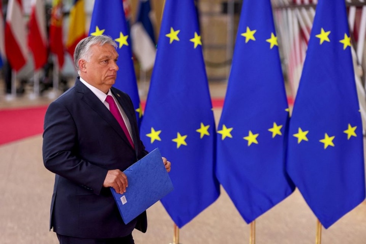 EU đề xuất trừng phạt Hungary - Ảnh 1.