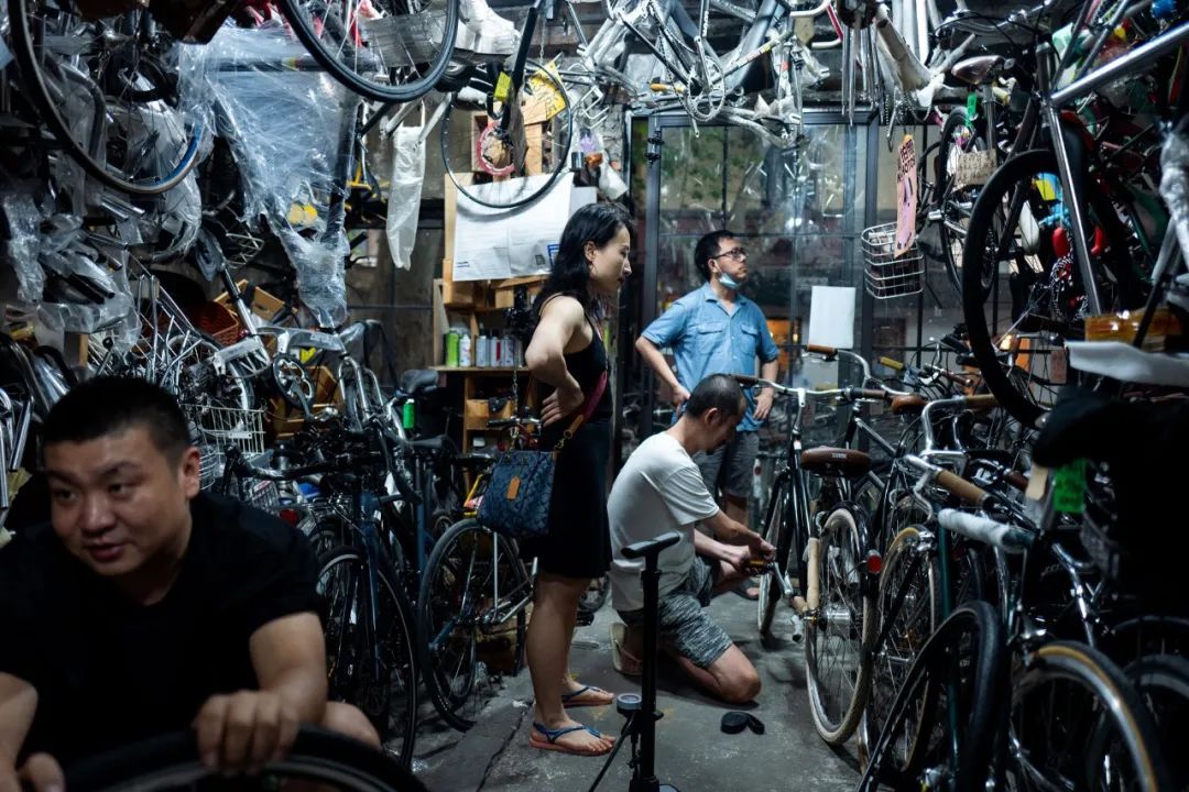 Trung Quốc: Sống giữa đại dịch, &quot;chơi&quot; xe đạp trở thành xu thế ở thành phố hiện đại - Ảnh 5.