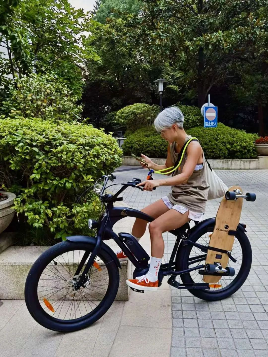 Trung Quốc: Sống giữa đại dịch, &quot;chơi&quot; xe đạp trở thành xu thế ở thành phố hiện đại - Ảnh 7.