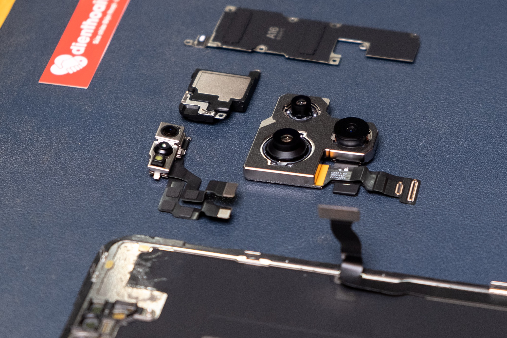 Tháo tung iPhone 14 Pro Max phát hiện chi tiết dễ gặp lỗi và thông số Apple chưa công bố - Ảnh 4.