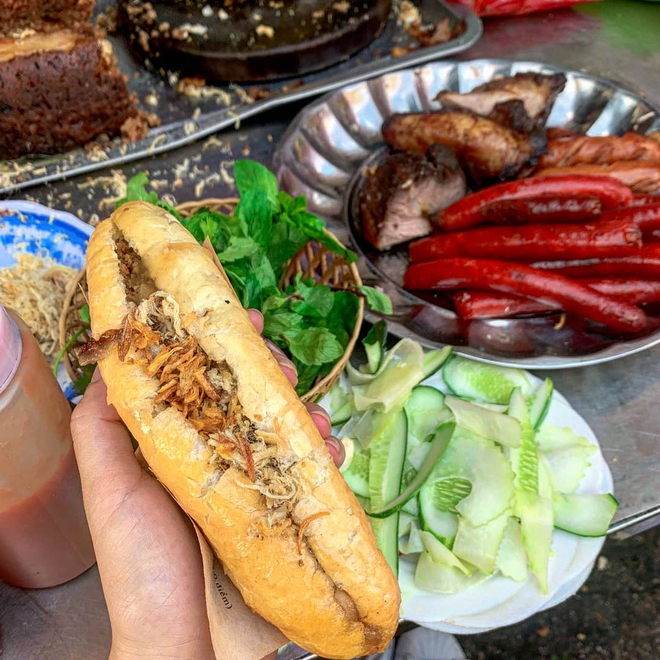 Giới trẻ rủ nhau ăn sập Nam Định, toàn những đặc sản trứ danh giá rẻ bất ngờ - Ảnh 21. Giới trẻ rủ nhau ăn sập Nam Định, toàn những đặc sản trứ danh giá rẻ bất ngờ - Ảnh 21.