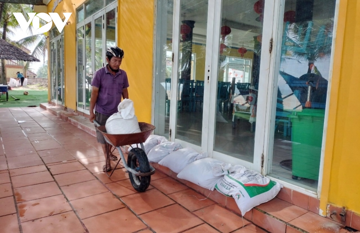 Miền Trung khẩn trương ứng phó bão Noru - Ảnh 17. Miền Trung khẩn trương ứng phó bão Noru - Ảnh 17.
