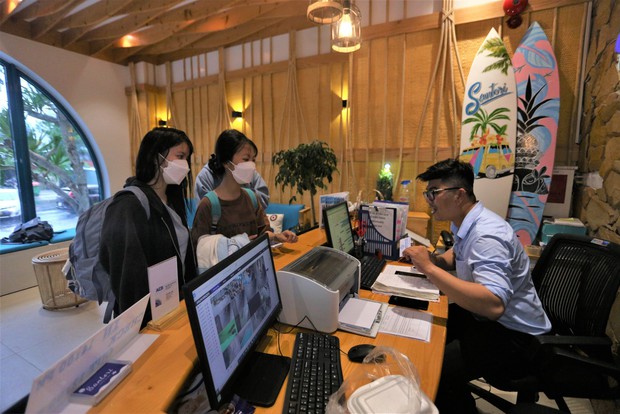 Khách sạn, khu nghỉ dưỡng ở Quảng Nam và Đà Nẵng mở cửa đón người dân vào tránh bão Noru - Ảnh 7.