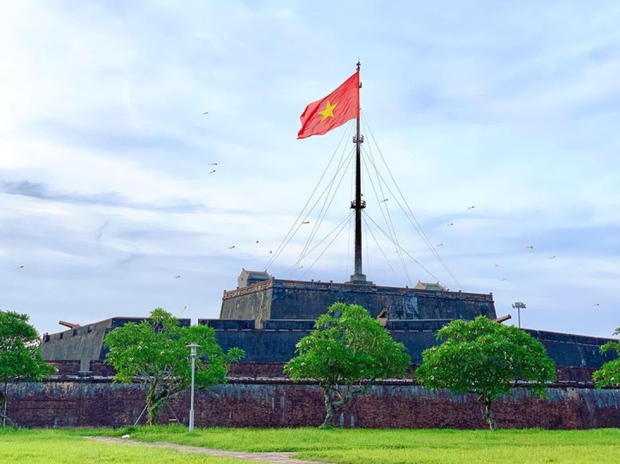 Tự hào chiêm ngưỡng 5 cột cờ kiêu hãnh tung bay dọc mảnh đất Việt Nam - Ảnh 5.