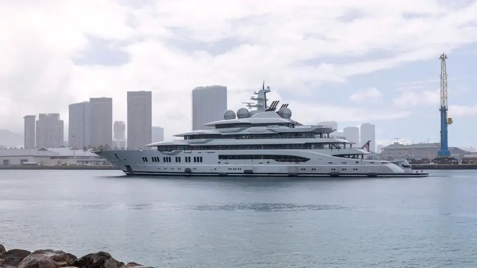 Để mua được siêu du thuyền 300 triệu USD, bạn thực chất phải có bao nhiêu tiền? - Ảnh 1.