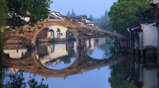 'Cổ trấn nước' nghìn năm tuổi ở Trung Quốc: vẻ đẹp non nước hữu tình như tranh thủy mặc, thu hút hàng triệu du khách - Ảnh 3.