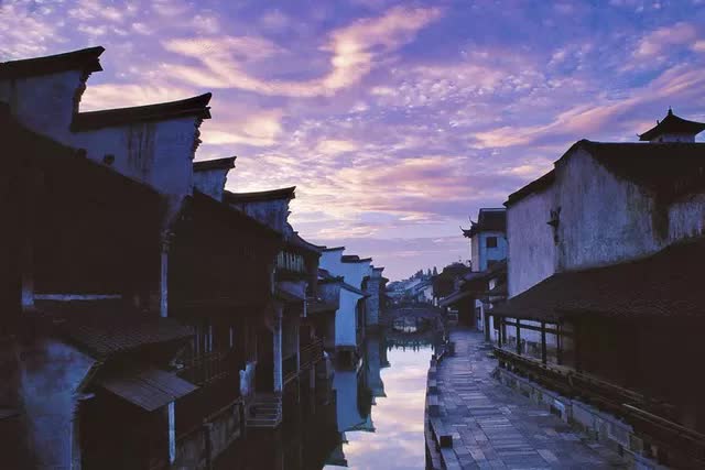 'Cổ trấn nước' nghìn năm tuổi ở Trung Quốc: vẻ đẹp non nước hữu tình như tranh thủy mặc, thu hút hàng triệu du khách - Ảnh 9.