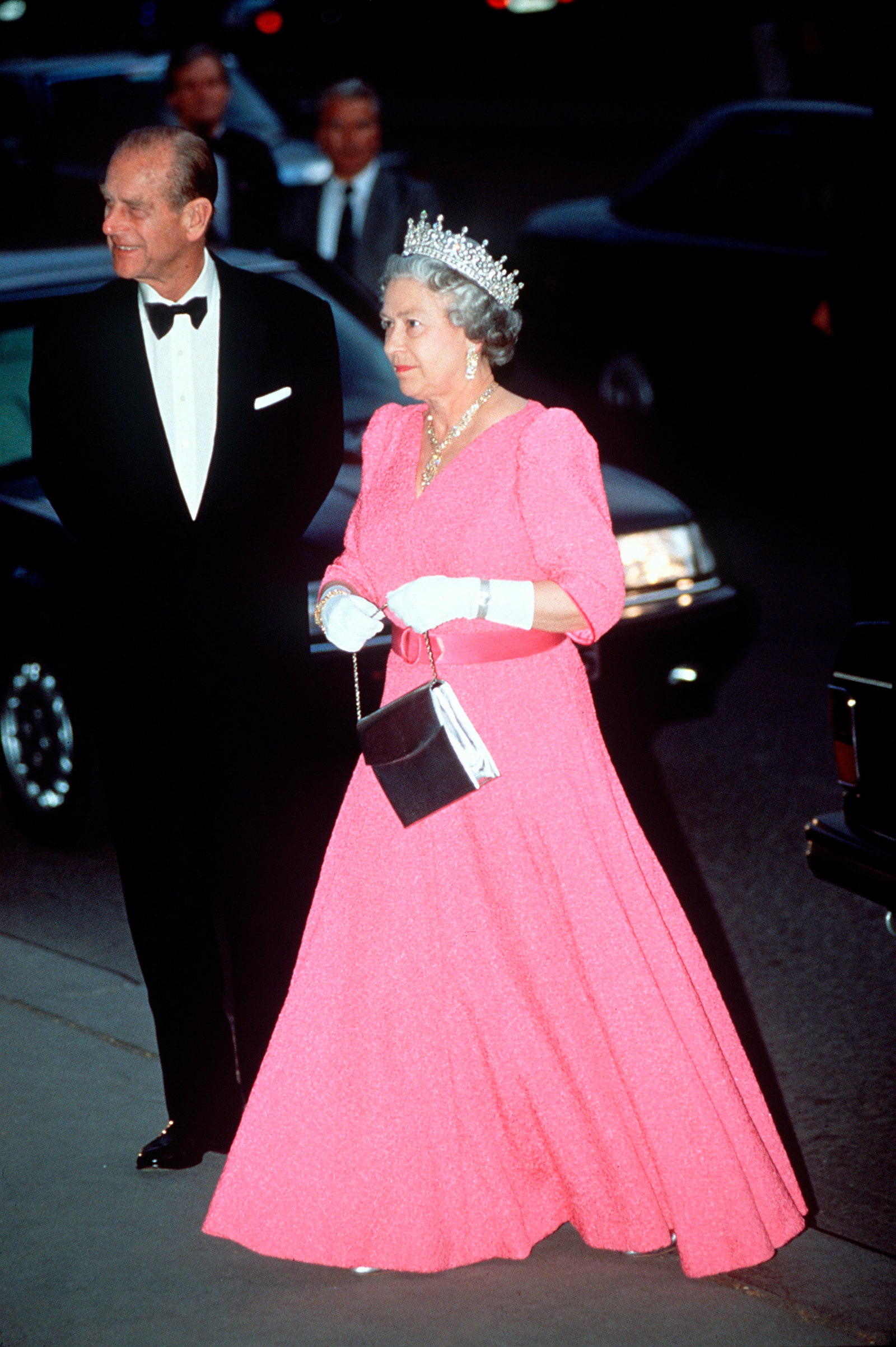 Bí mật đằng sau gu thời trang của Nữ hoàng Anh trong 70 năm trị vì: Dùng trang phục để thể hiện quyền lực - Ảnh 17.