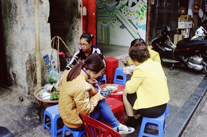 Trong mắt du khách nước ngoài, đây là những thứ chỉ có thể tìm thấy ở đường phố Việt Nam - Ảnh 8.
