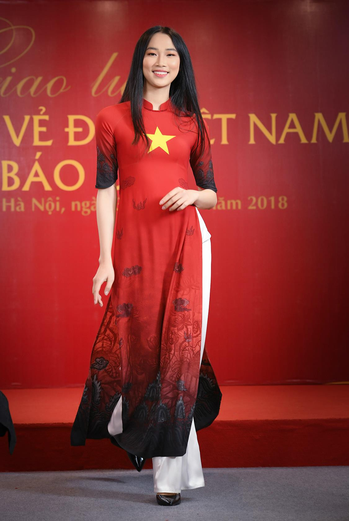 Thủ tướng đặt mục tiêu: Năm 2035, ghi danh thời trang Việt Nam trên bản đồ thế giới! - Ảnh 2.