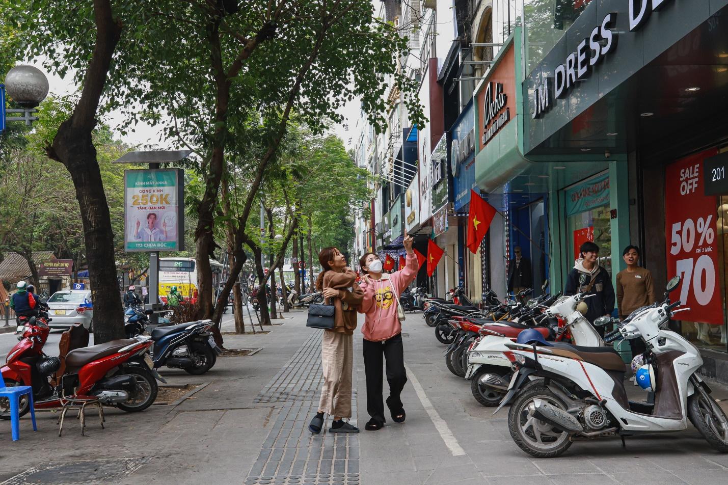 Diện mạo quận thu ngân sách lớn nhất, mật độ dân số cao nhất Hà Nội - Ảnh 7.