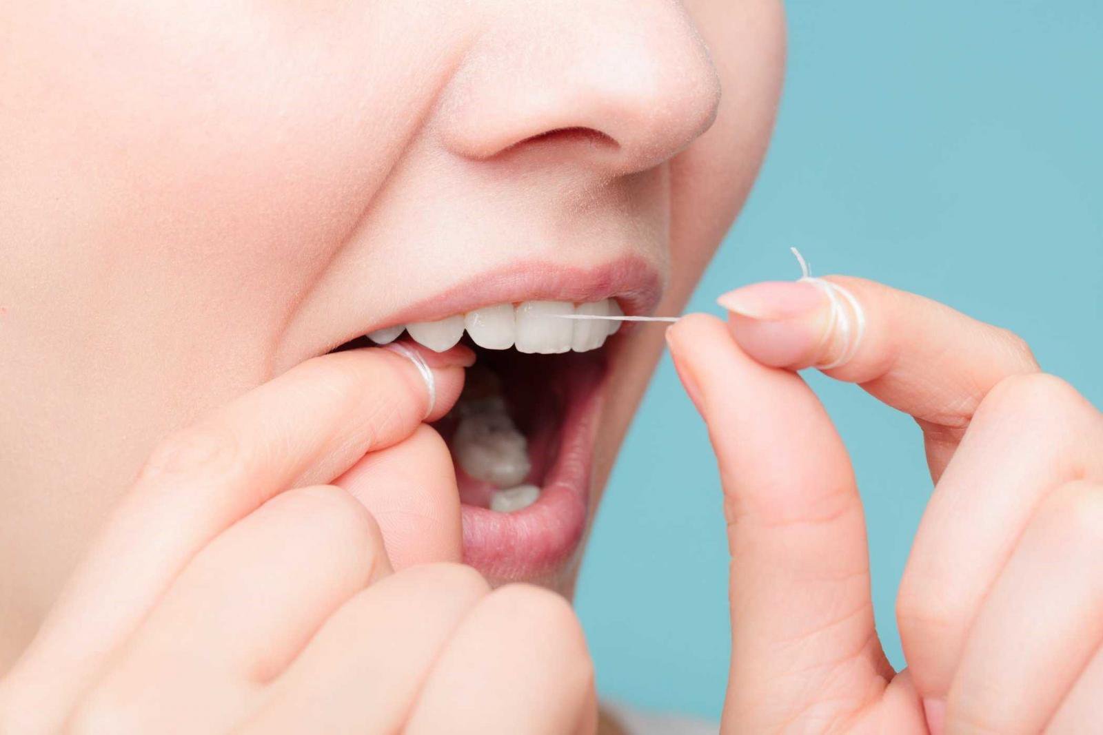 Chuyên gia cảnh báo những tác hại khôn lường khi dùng tăm xỉa răng: Nhẹ thì rách mô nướu, nặng thì gây nhiễm trùng, phá vỡ thủ thuật nha khoa - Ảnh 4.
