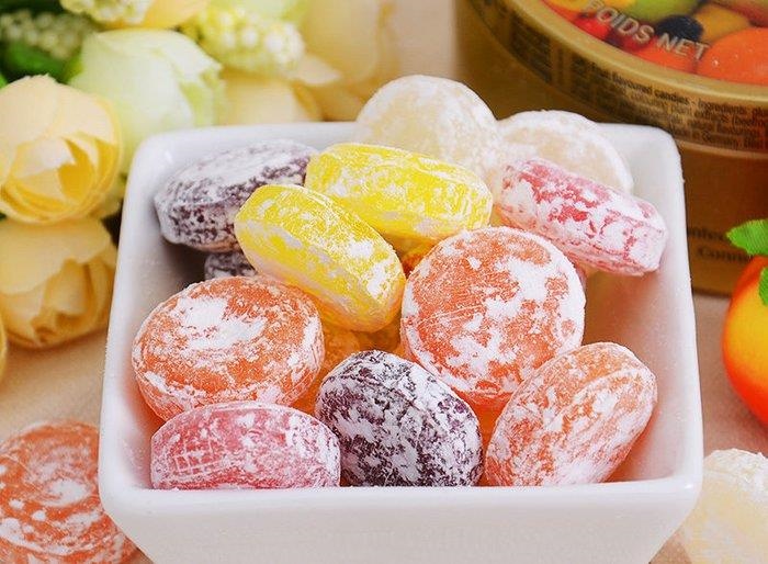 7 nguy hại với sức khỏe khi ăn nhiều bánh kẹo, nước ngọt ngày Tết - Ảnh 2.