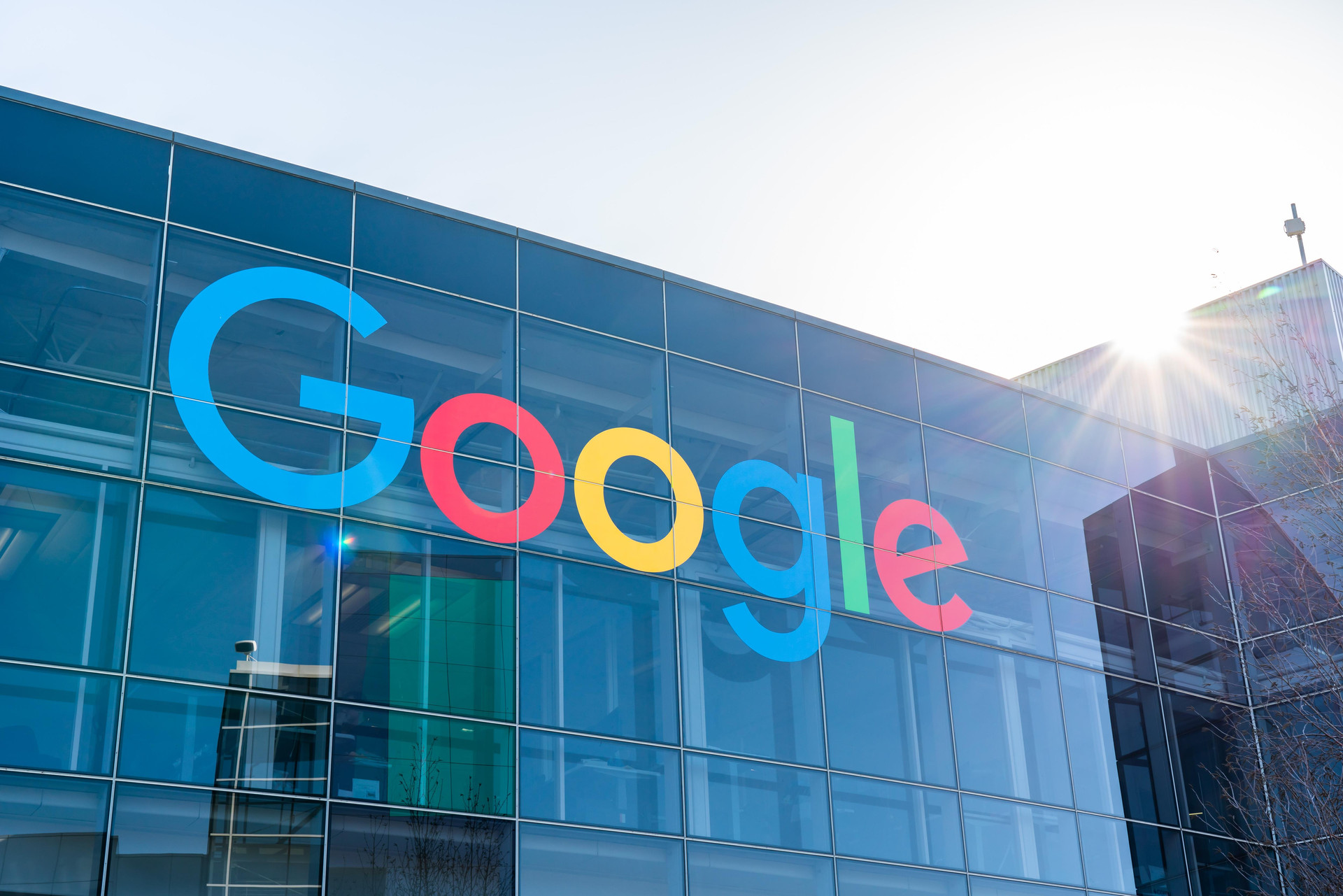 ‘Thế lực tiềm ẩn’ nào khiến Google ngày càng chậm chạp? - Ảnh 1. ‘Thế lực tiềm ẩn’ nào khiến Google ngày càng chậm chạp? - Ảnh 1.