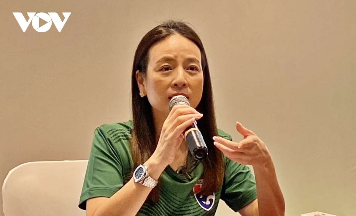 Madam Pang “nói lời gan ruột” với cầu thủ ĐT Thái Lan trước trận đấu với ĐT Việt Nam - Ảnh 1.