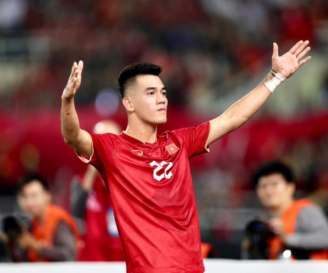 Tiến Linh bất ngờ hot rần rần trước thềm Chung kết AFF Cup lượt về, được kỳ vọng sẽ ghi bàn cho ĐT Việt Nam - Ảnh 1. Tiến Linh bất ngờ hot rần rần trước thềm Chung kết AFF Cup lượt về, được kỳ vọng sẽ ghi bàn cho ĐT Việt Nam - Ảnh 1.