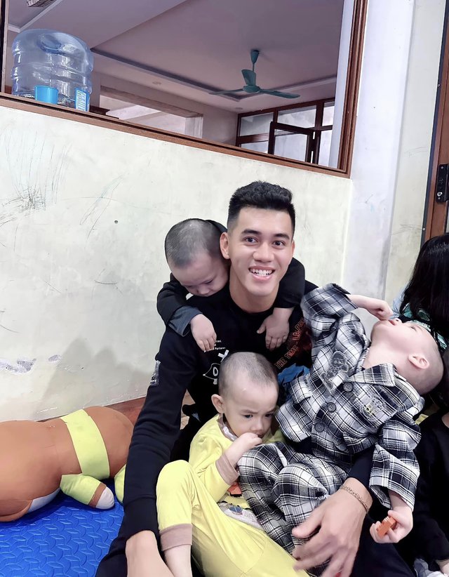 Tiến Linh bất ngờ hot rần rần trước thềm Chung kết AFF Cup lượt về, được kỳ vọng sẽ ghi bàn cho ĐT Việt Nam - Ảnh 5. Tiến Linh bất ngờ hot rần rần trước thềm Chung kết AFF Cup lượt về, được kỳ vọng sẽ ghi bàn cho ĐT Việt Nam - Ảnh 5.
