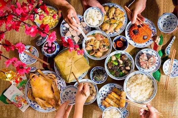 Mấy ngày nghỉ Tết, tôi thấy còn mệt hơn cả lúc đi làm... - Ảnh 2.