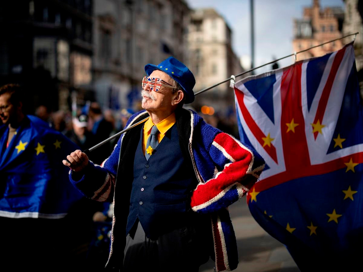 Người Anh hối hận vì Brexit, muốn ở lại Liên minh Châu Âu? - Ảnh 1. Người Anh hối hận vì Brexit, muốn ở lại Liên minh Châu Âu? - Ảnh 1.