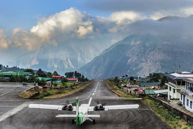 Hơn chục vụ tai nạn hàng không nghiêm trọng trong 30 năm: Tại sao bay ở Nepal lại nguy hiểm? - Ảnh 2. Hơn chục vụ tai nạn hàng không nghiêm trọng trong 30 năm: Tại sao bay ở Nepal lại nguy hiểm? - Ảnh 2.