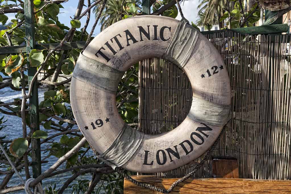 Khám phá tảng băng trôi đã đánh chìm tàu Titanic: Nó ở đâu và lớn như thế nào? - Ảnh 3. Khám phá tảng băng trôi đã đánh chìm tàu Titanic: Nó ở đâu và lớn như thế nào? - Ảnh 3.
