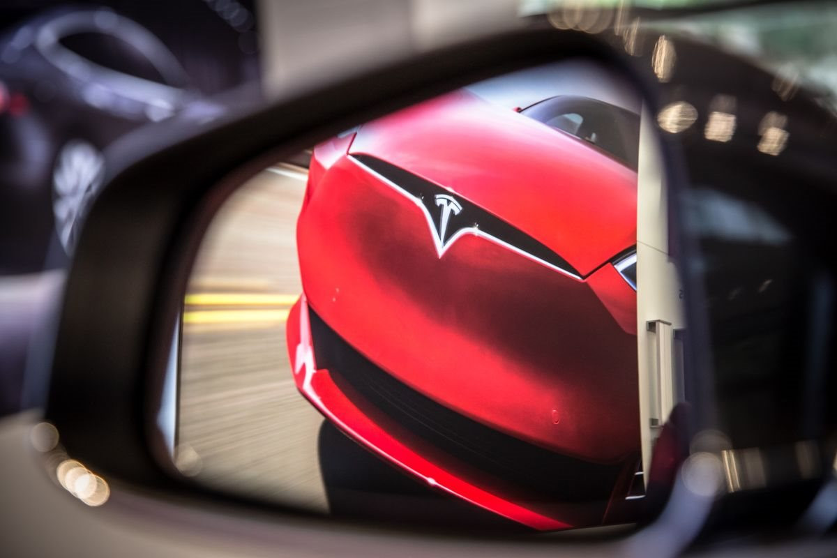 Chỉ bằng một thay đổi nhỏ, Tesla định giá lại toàn bộ thị trường xe điện: Giảm giá 1 mẫu xe tới vài nghìn USD chỉ sau 1 đêm, người tiêu dùng… sốc - Ảnh 3.
