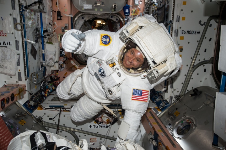 Gian nan con đường trở thành phi hành gia của NASA - Ảnh 1.