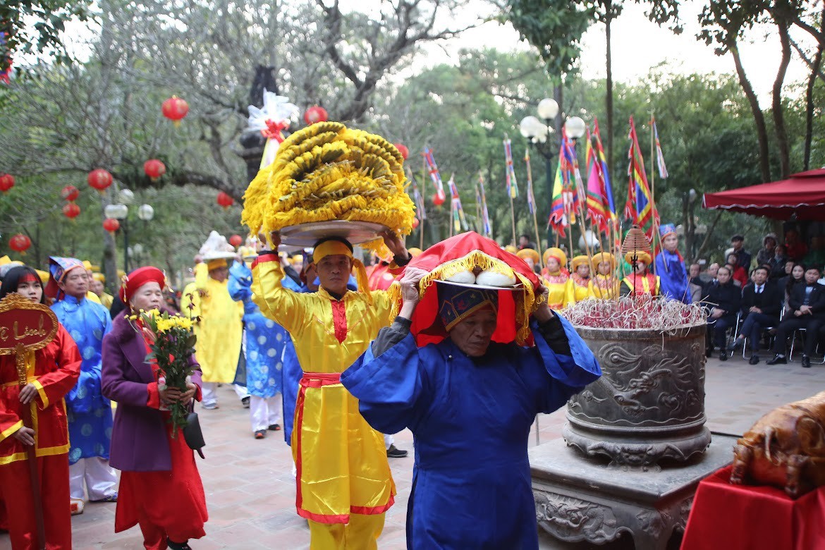 Điểm danh các lễ hội đầu xuân lớn bậc nhất Việt Nam để 'xách balo lên và đi' - Ảnh 2.