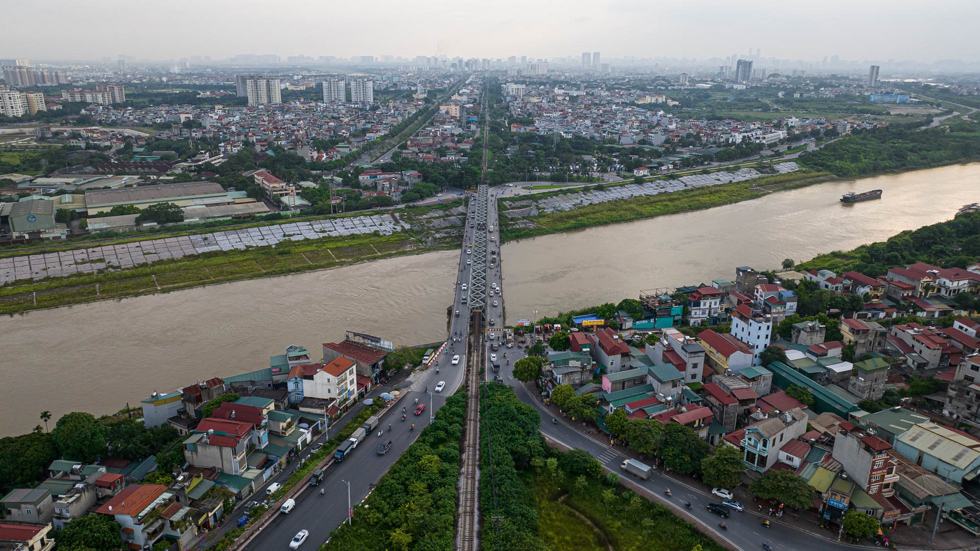 Diện mạo huyện có siêu đô thị rộng gần bằng quận Hoàn Kiếm, có thể lên quận sau vài tháng nữa - Ảnh 1.