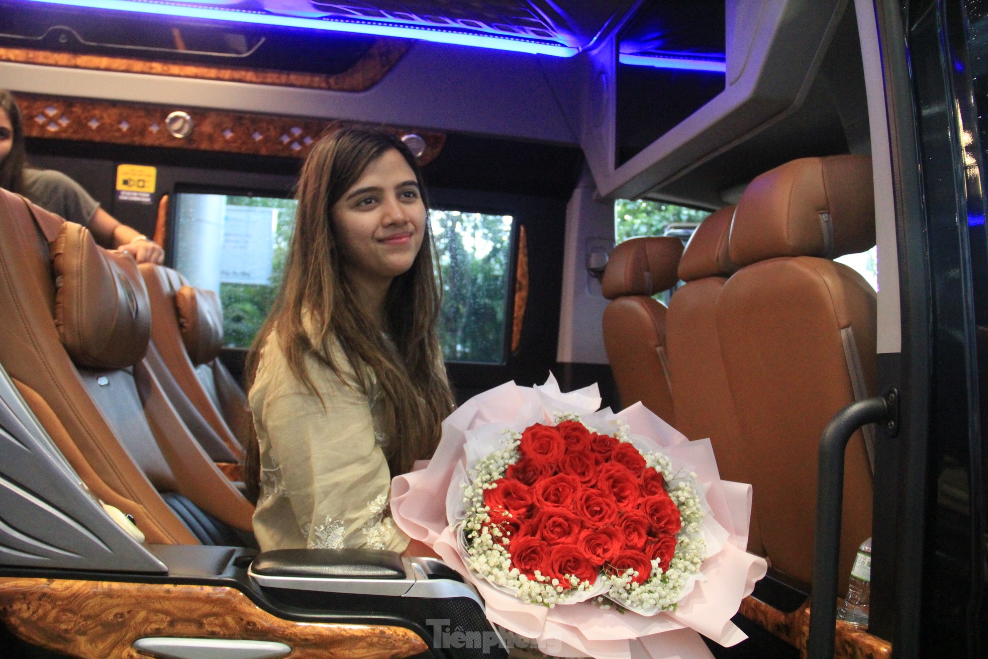 Tỷ phú Ấn Độ mời hàng trăm khách tới dự đám cưới xa hoa tổ chức ở Đà Nẵng - Ảnh 6.