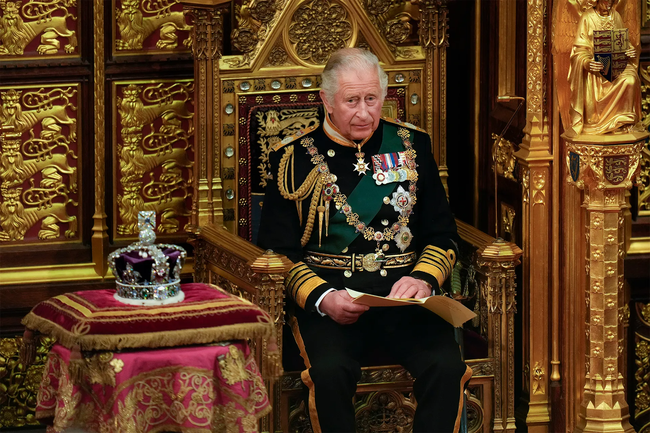 Vương thất Anh công bố chi tiết lễ đăng quang của Vua Charles: Kéo dài tận 3 ngày và hoành tráng không thua kém cố Nữ vương - Ảnh 2.